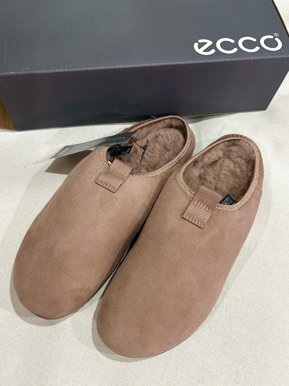 ECCO womenโs Brown Suede Slip-On Slippers size 39